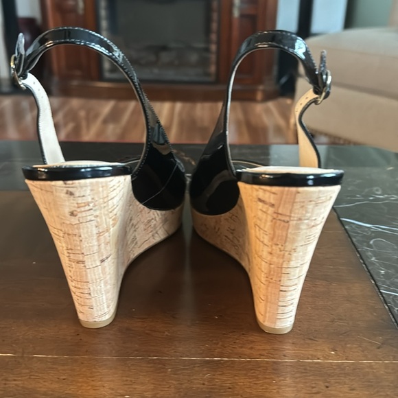 Shoes - Picture 3 of 4